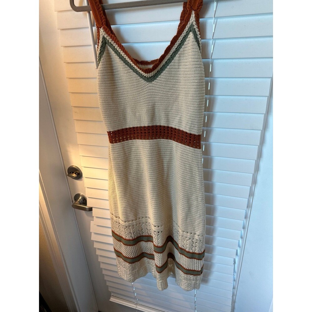 Crochet dress - Picture 2 of 5